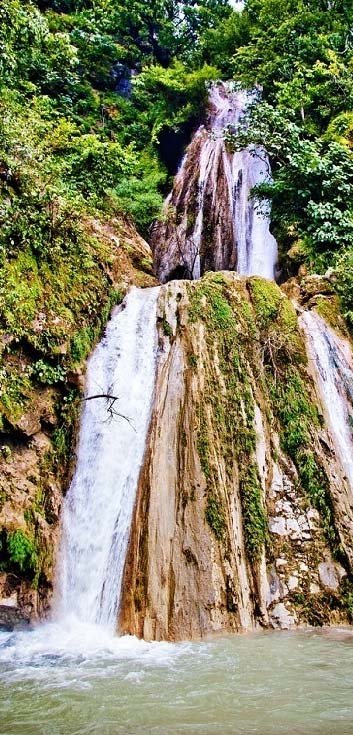 Neer Waterfall in Rishikesh